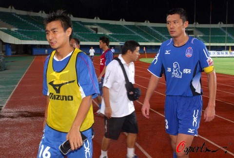 芝加哥小熊队时隔多年杀入季后赛，整座芝加哥城市为棒球陷入疯狂