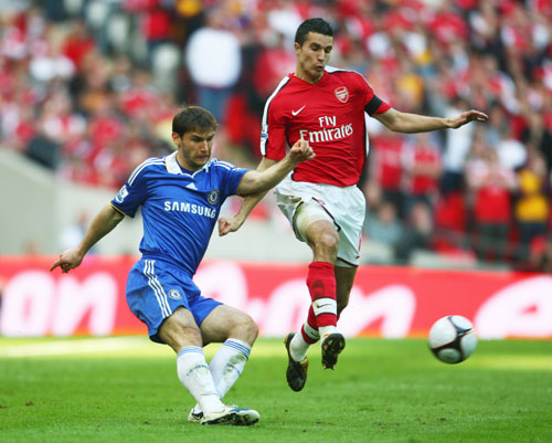 马雷斯卡：埃斯特旺像个旧时代的孩子，他不沉迷于手机和社媒